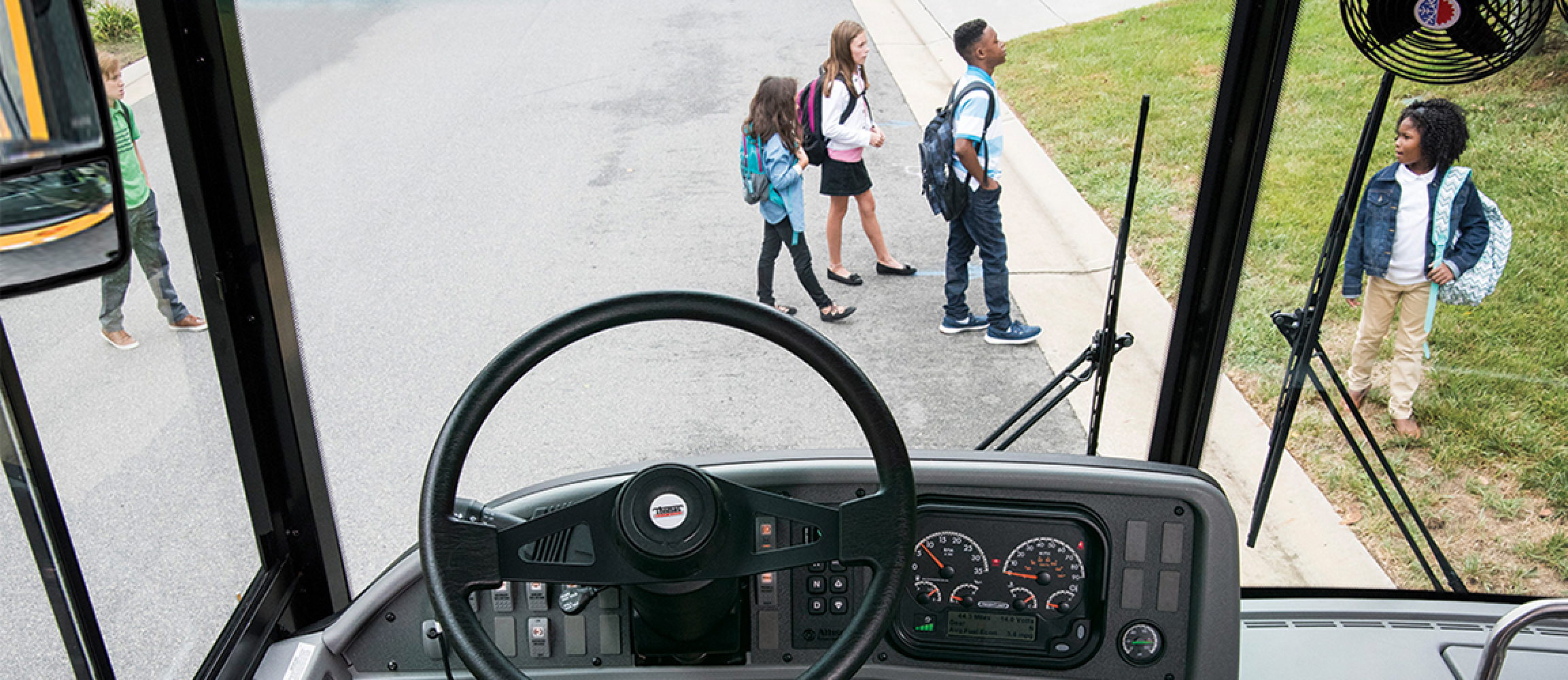 Thomas Saf t liner c2 School Bus - buswest.jpg